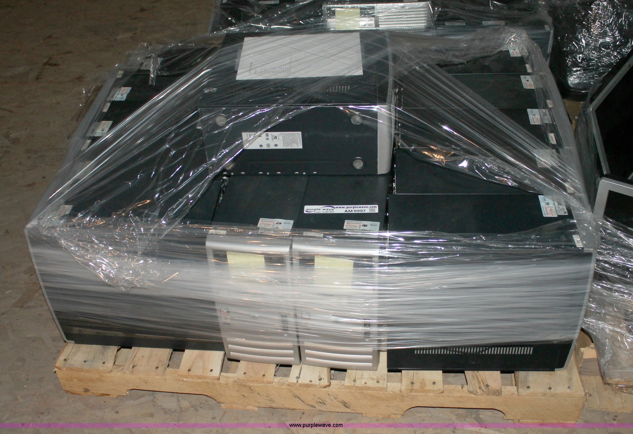 (15) HP DX5150 computers in Hutchinson, KS Item AM9997 sold Purple Wave