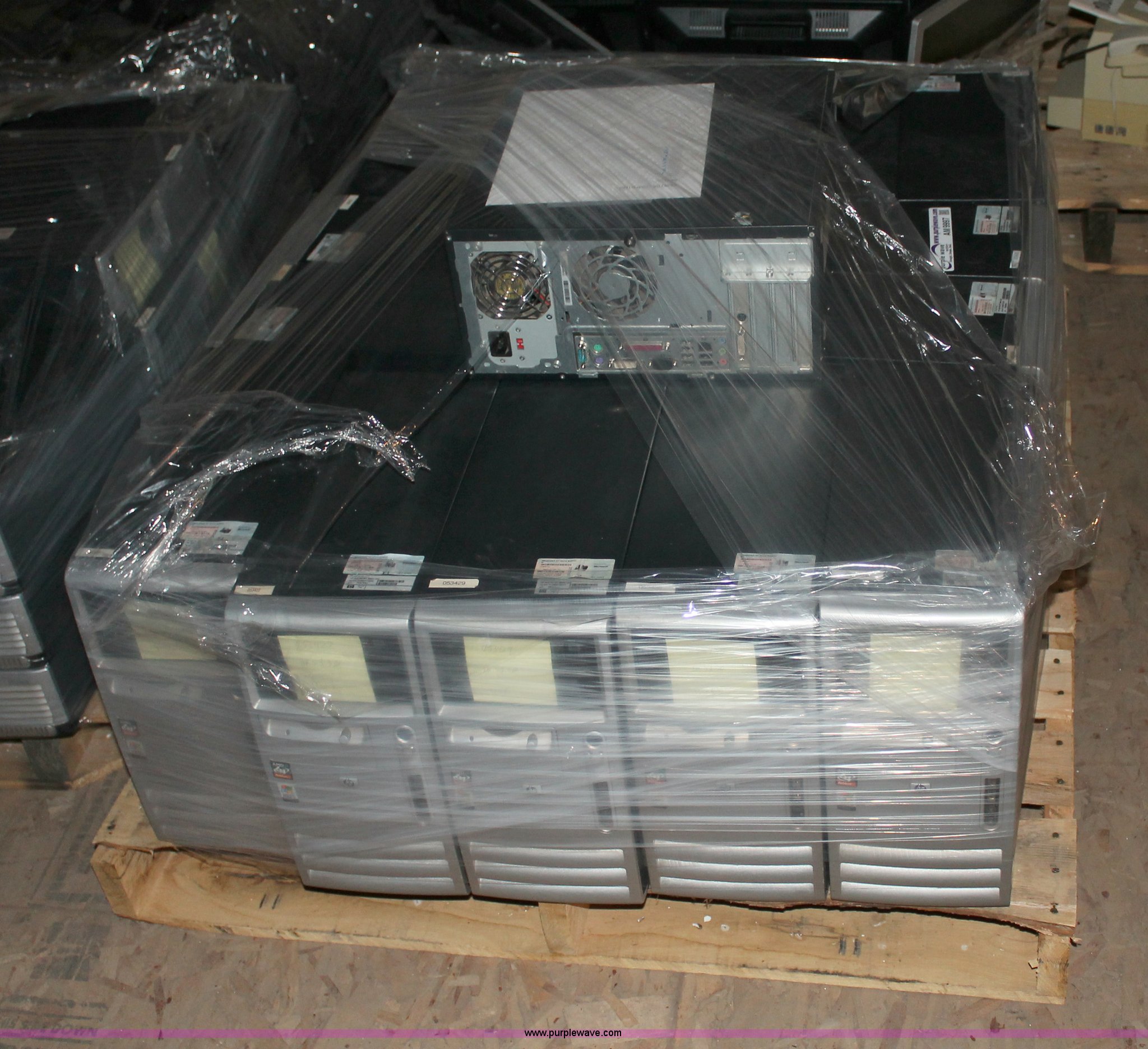 (15) HP DX5150 computers in Hutchinson, KS Item AM9997 sold Purple Wave