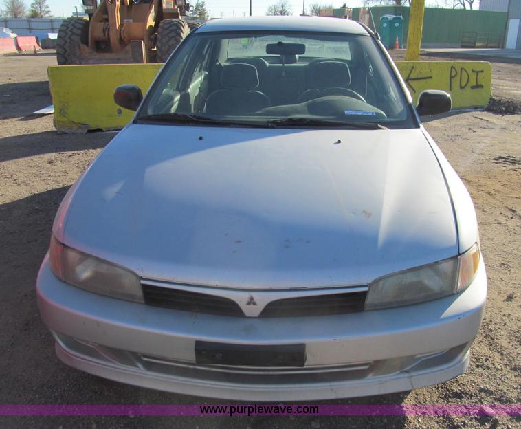 image for item AY9879 2001 Mitsubishi Mirage ES