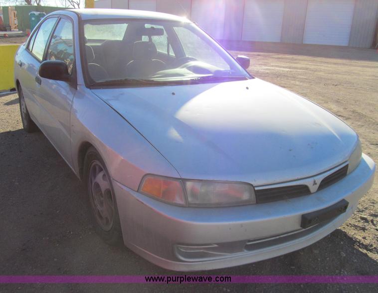 image for item AY9879 2001 Mitsubishi Mirage ES