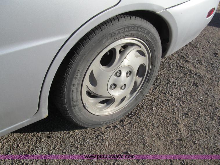 image for item AY9879 2001 Mitsubishi Mirage ES