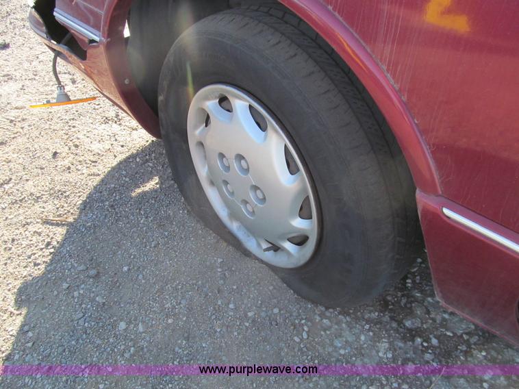 image for item AY9880 1996 Oldsmobile Eighty Eight LS