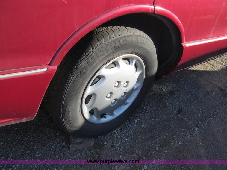 image for item AY9880 1996 Oldsmobile Eighty Eight LS