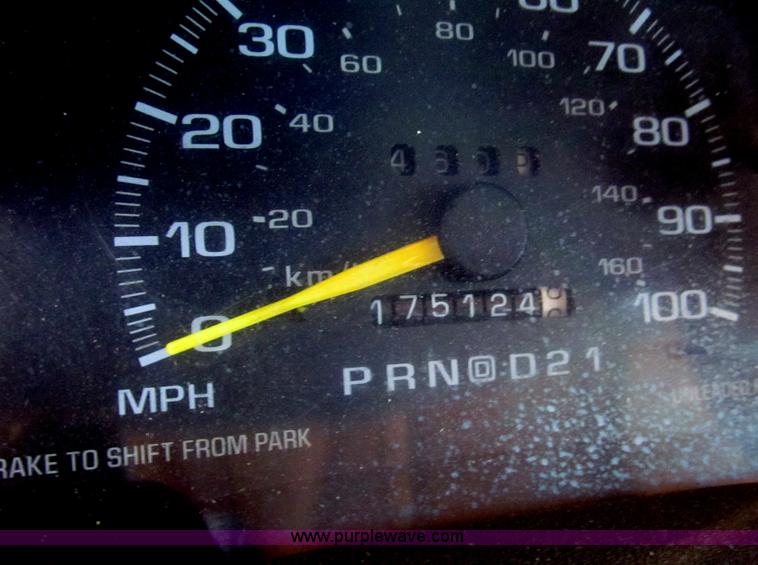 image for item AY9881 1997 Chevrolet S10 LS Ext. Cab pickup truck