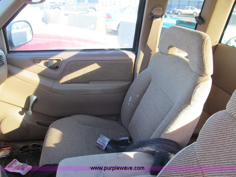 image for item AY9881 1997 Chevrolet S10 LS Ext. Cab pickup truck