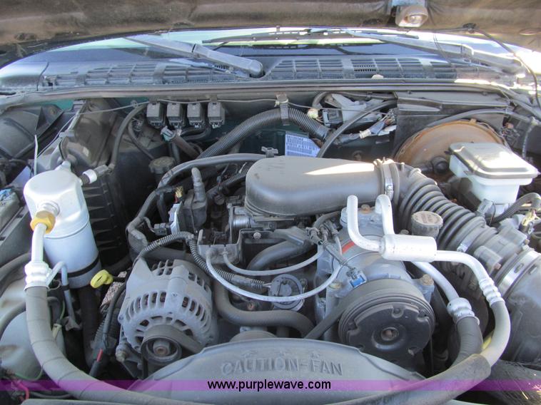 image for item AY9881 1997 Chevrolet S10 LS Ext. Cab pickup truck