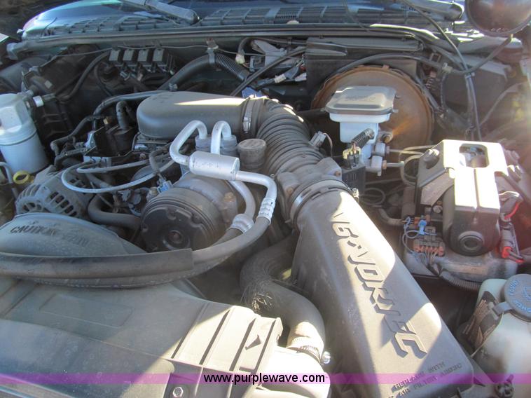 image for item AY9881 1997 Chevrolet S10 LS Ext. Cab pickup truck