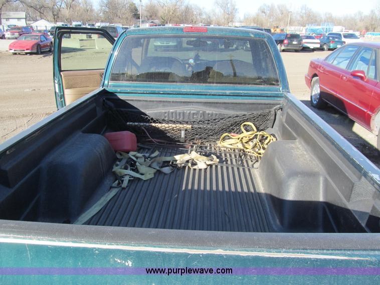 image for item AY9881 1997 Chevrolet S10 LS Ext. Cab pickup truck