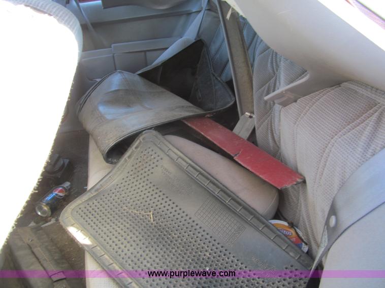 image for item G9501 1993 Ford Tempo GL