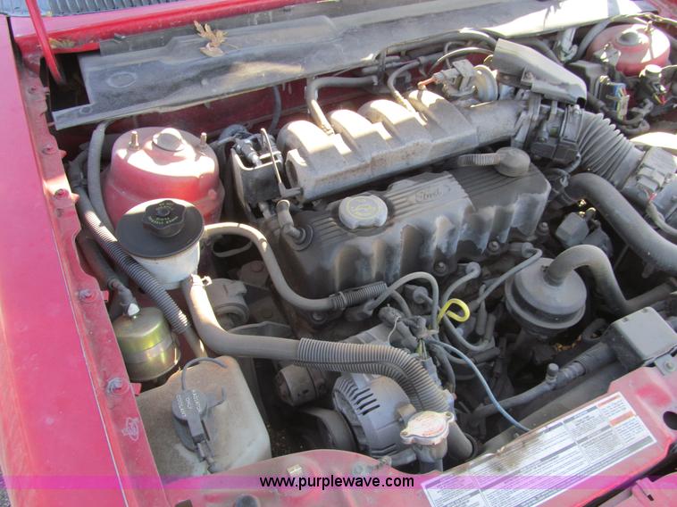image for item G9501 1993 Ford Tempo GL