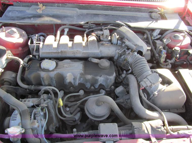 image for item G9501 1993 Ford Tempo GL