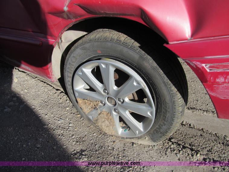 image for item G9501 1993 Ford Tempo GL