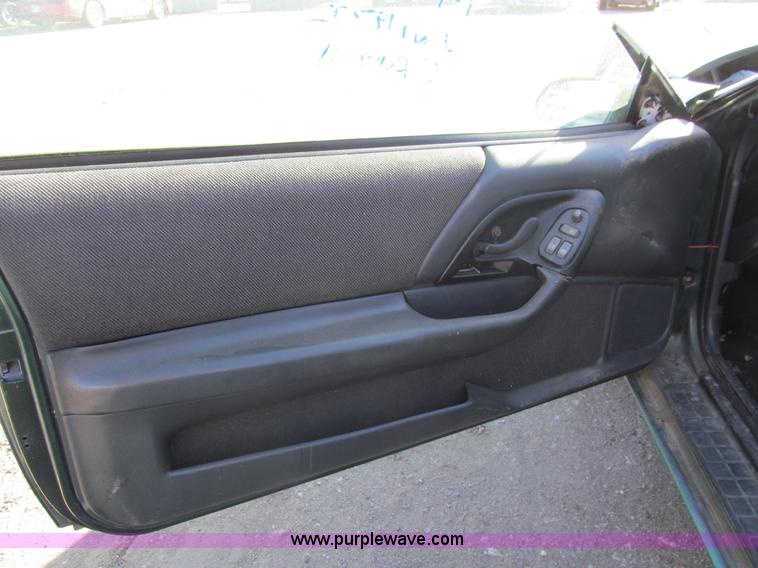 image for item G9502 1995 Chevrolet Camaro