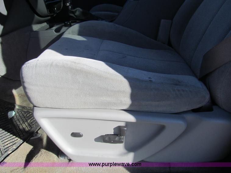 image for item G9503 2006 Chevrolet TrailerBlazer EXT LS SUV
