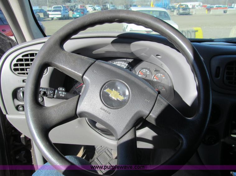 image for item G9503 2006 Chevrolet TrailerBlazer EXT LS SUV
