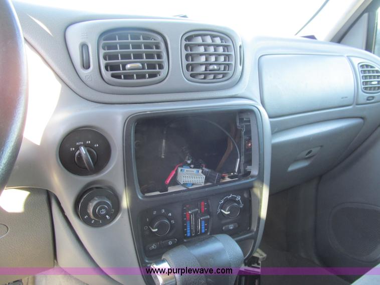 image for item G9503 2006 Chevrolet TrailerBlazer EXT LS SUV
