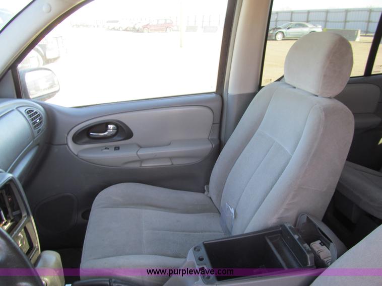 image for item G9503 2006 Chevrolet TrailerBlazer EXT LS SUV