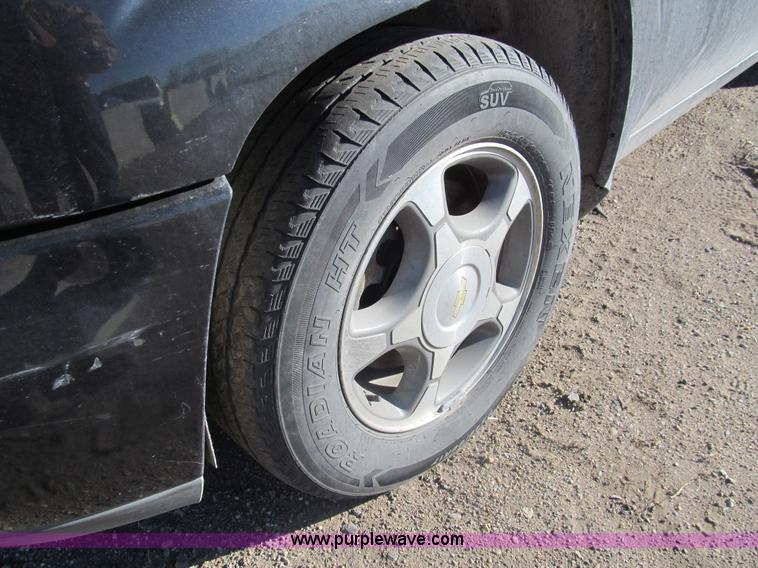 image for item G9503 2006 Chevrolet TrailerBlazer EXT LS SUV