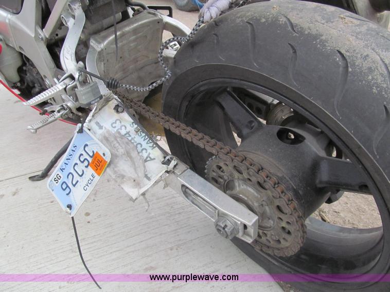 image for item G9504 2002 Suzuki GSX-R750 motorcycle