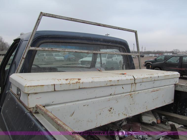 image for item G9505 1993 Dodge Ram D350 pickup truck