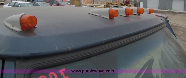 image for item G9505 1993 Dodge Ram D350 pickup truck