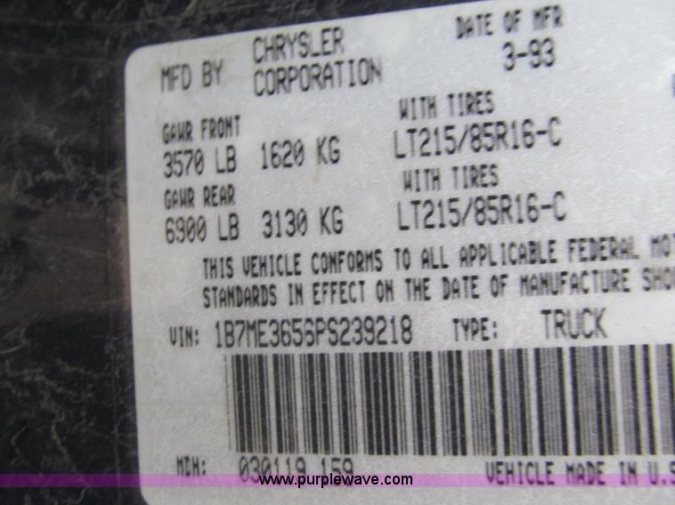 image for item G9505 1993 Dodge Ram D350 pickup truck