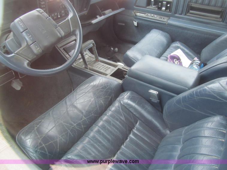 image for item G9506 1989 Oldsmobile Toronado Trofeo