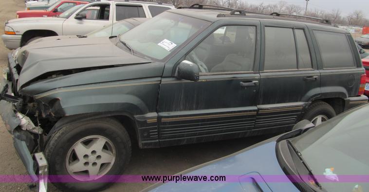 image for item G9507 1993 Jeep Grand Cherokee Limited SUV