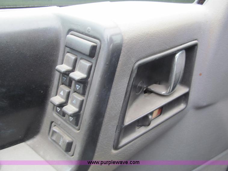 image for item G9507 1993 Jeep Grand Cherokee Limited SUV