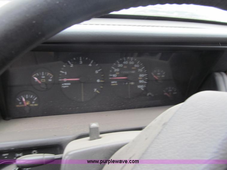 image for item G9507 1993 Jeep Grand Cherokee Limited SUV