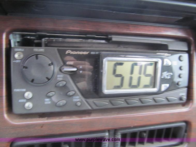 image for item G9507 1993 Jeep Grand Cherokee Limited SUV