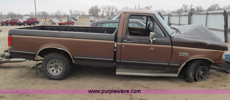 image for item G9508 1990 Ford F150 pickup truck