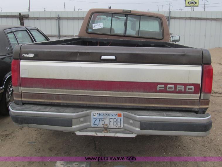 image for item G9508 1990 Ford F150 pickup truck