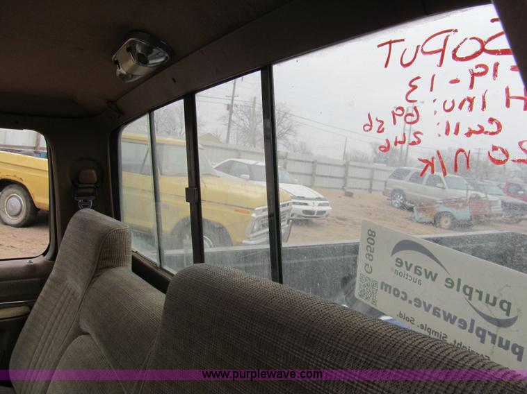 image for item G9508 1990 Ford F150 pickup truck