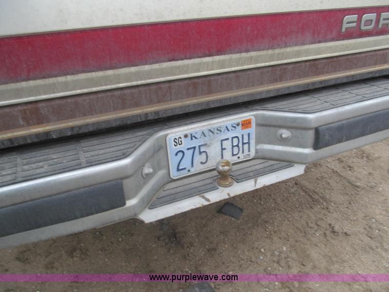 image for item G9508 1990 Ford F150 pickup truck