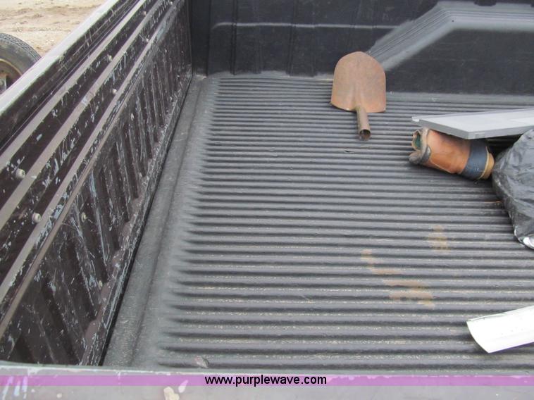 image for item G9508 1990 Ford F150 pickup truck