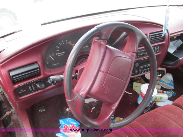 image for item G9509 1996 Buick Regal Custom