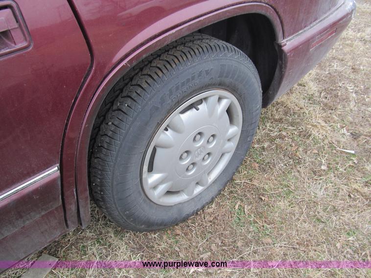 image for item G9509 1996 Buick Regal Custom