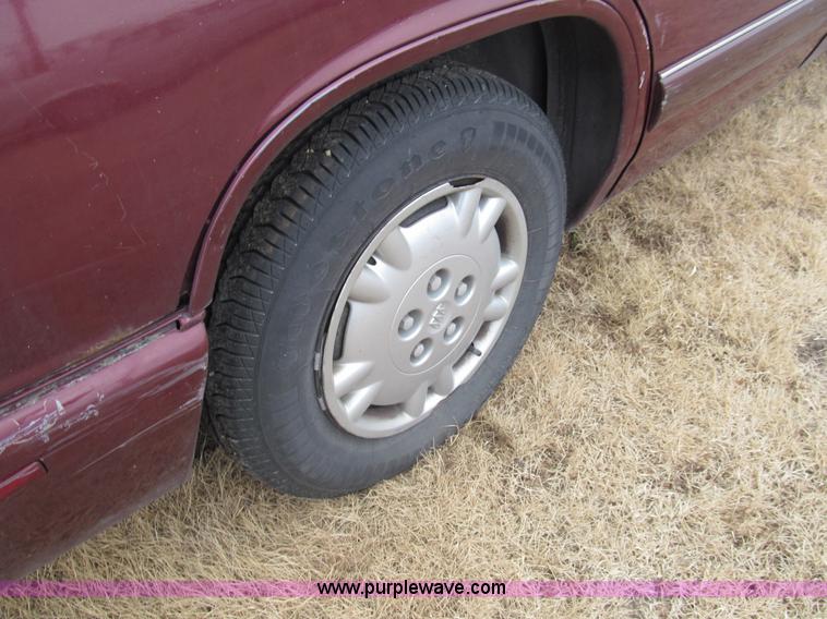 image for item G9509 1996 Buick Regal Custom