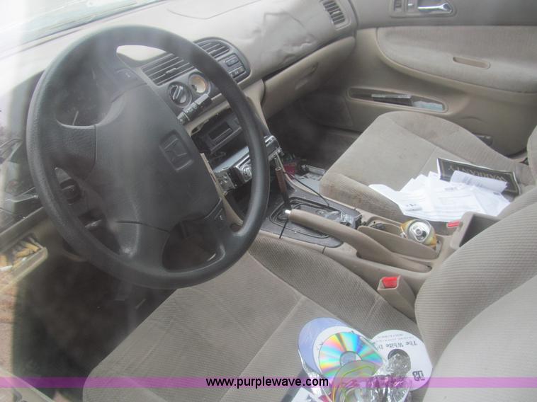 image for item G9510 1996 Honda Accord DX