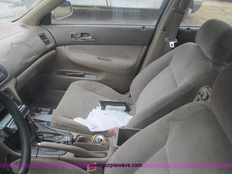 image for item G9510 1996 Honda Accord DX