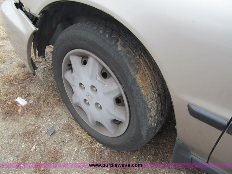 image for item G9510 1996 Honda Accord DX