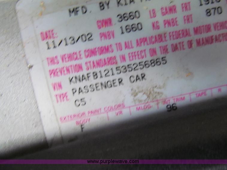 image for item G9511 2003 Kia Spectra LS