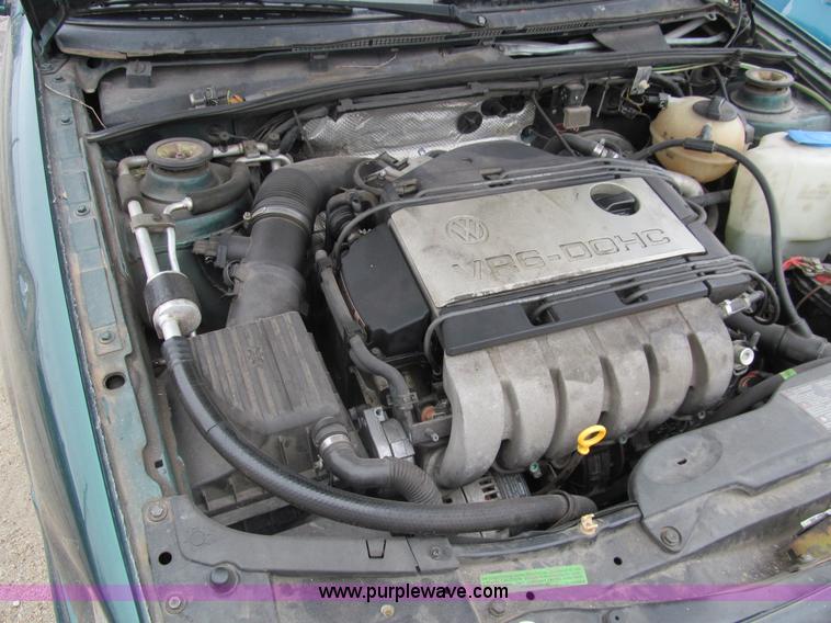 image for item G9512 1996 Volkswagen Passat GLX