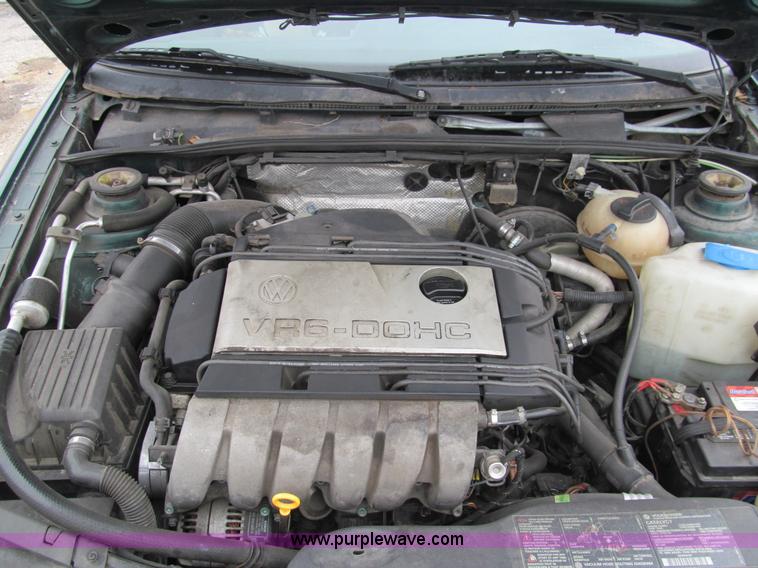 image for item G9512 1996 Volkswagen Passat GLX