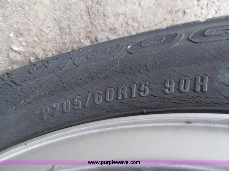 image for item G9512 1996 Volkswagen Passat GLX