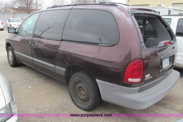 image for item G9513 1997 Dodge Grand Caravan SE van