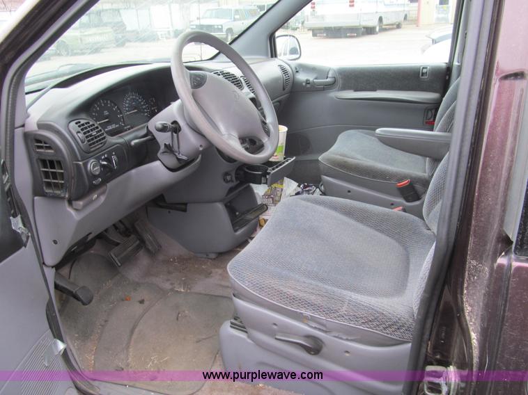 image for item G9513 1997 Dodge Grand Caravan SE van