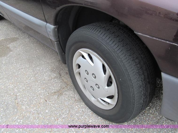 image for item G9513 1997 Dodge Grand Caravan SE van