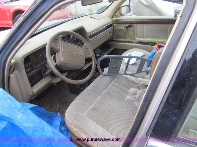 image for item G9515 1990 Dodge Dynasty